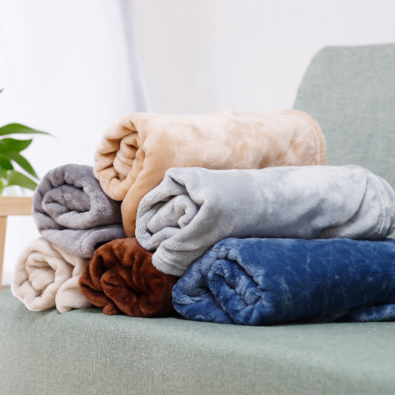 Wholesale Sleep Warm Pet Blanket Multi-Color Coral Velvet Air Conditioning Blanket