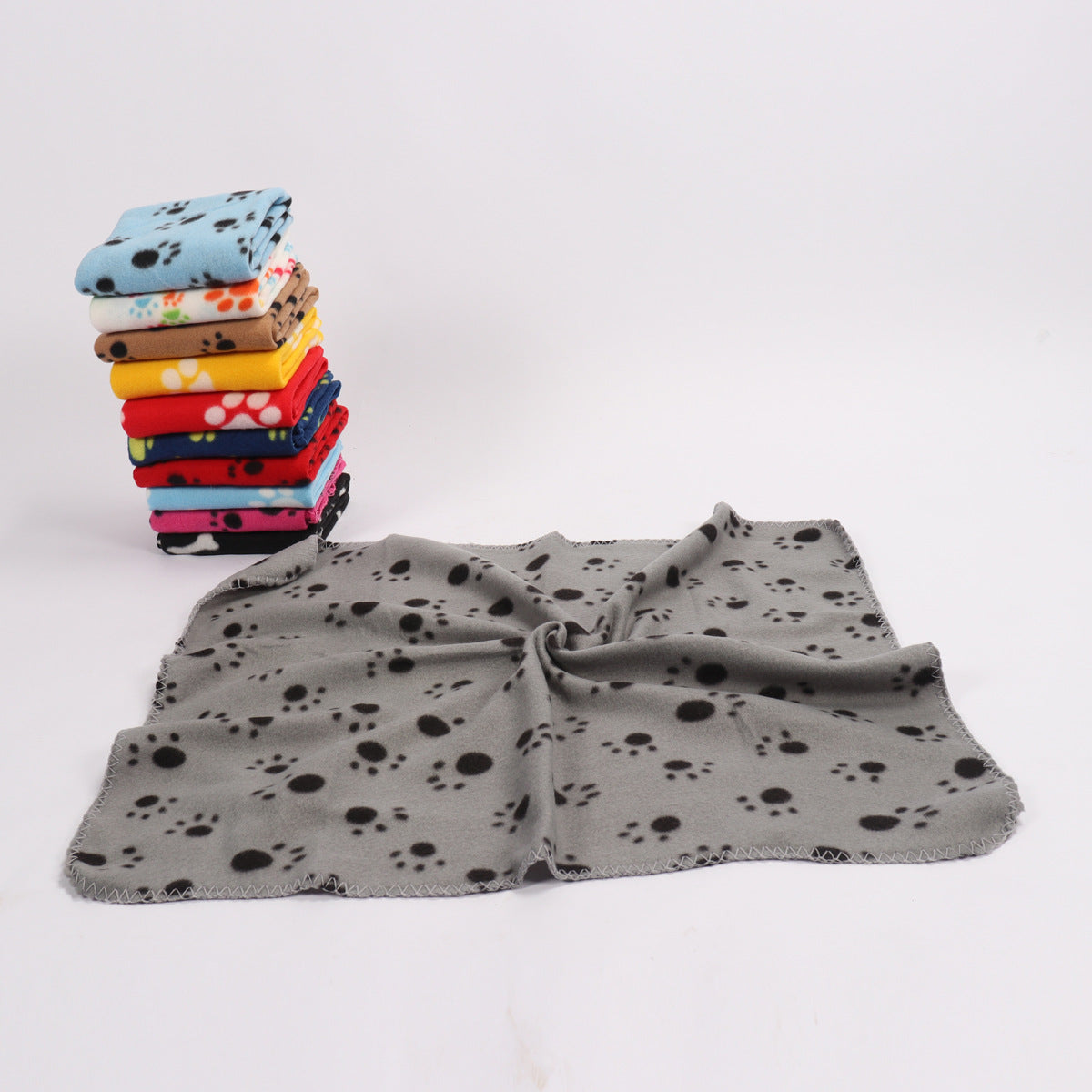 Factory Double-Sided Wool Blanket For Warm Dog Paw Print Pet Blanket For Pets