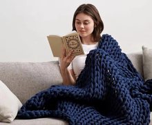 Newleader Chunky Knit Blanket Handmade by Soft Knitting Throw Bed Bedroom Decor Bulky Sofa Beige 60x60cm